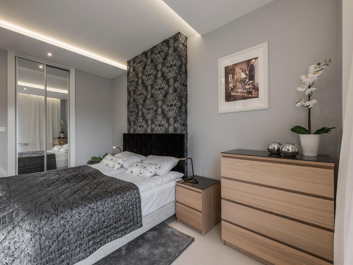 Black Pearl Apartment Kraków Zewnętrze zdjęcie